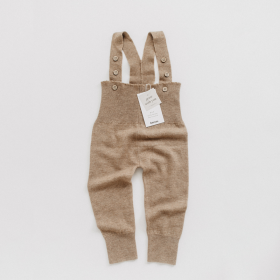 benuu® Baby Latzhose aus Merinowolle – Mitwachsender Strick-Overall (0–12 Monate)