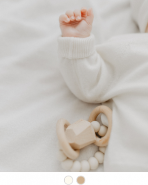 Alternative view of benuu® Duo Bundle – Cardigan & Newborn Beanie aus 100 % Merinowolle