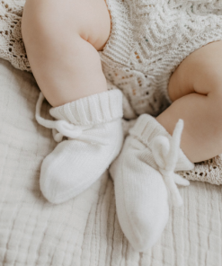 benuu® Baby Booties aus Merinowolle – Mitwachsende Babyschuhe (0–12 Monate)